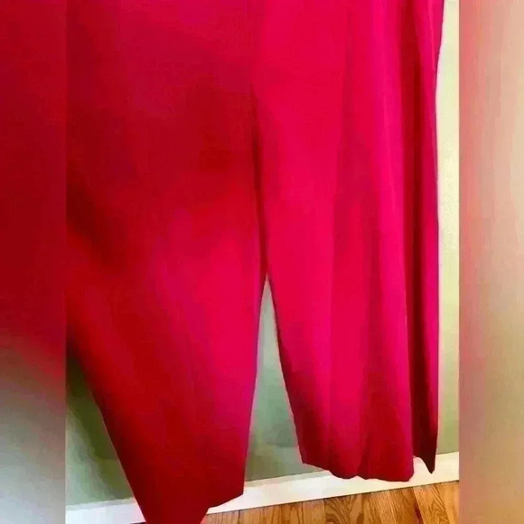 NWOT Button Overall Romper with Pockets, Red, Size Large - Picture 3 of 7